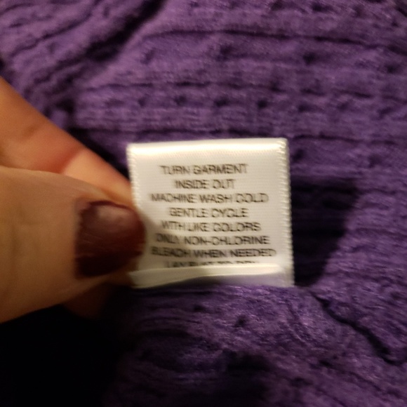 New York &Co sweater - Picture 5 of 5